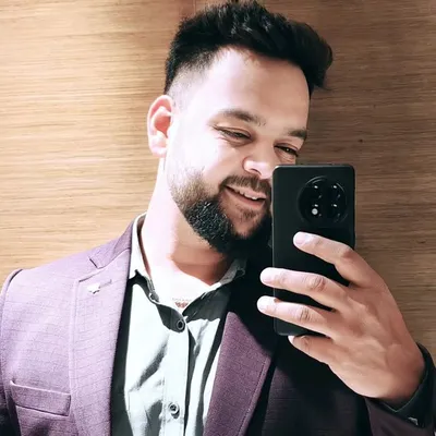 Parag Surelia🍁 profile