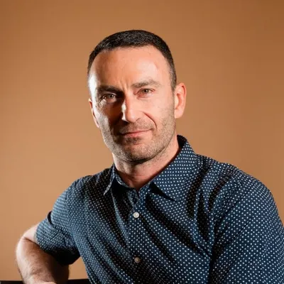 Raphael Bender | Pilates business coach profile