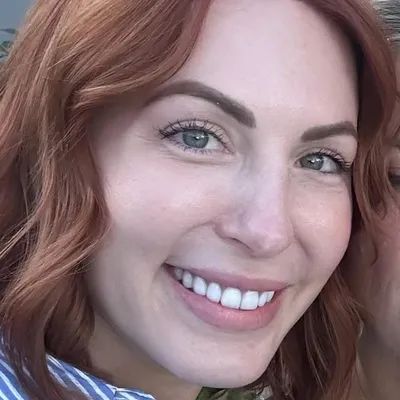 Stephanie Perry profile