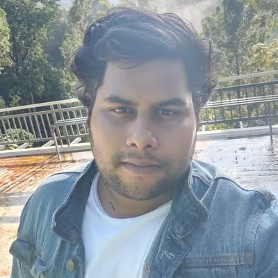 Ravi Pillai profile