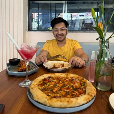 Abhilash shelly | Food & Travel profile