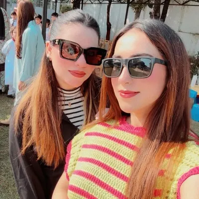 Ayesha & Resham profile