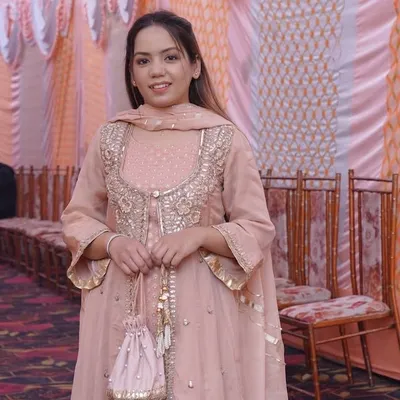 Harleen kaur profile