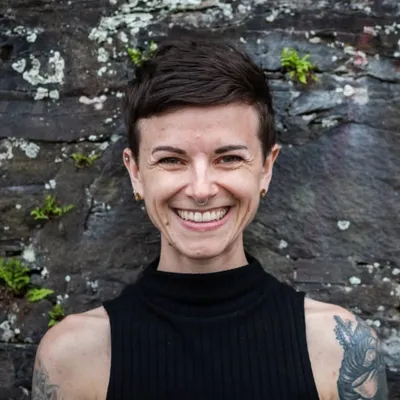 Yana Tallon-Hicks profile