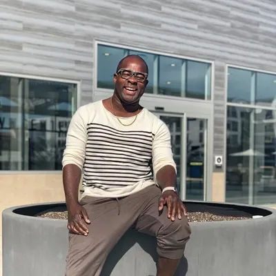 Victor Togunde profile