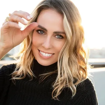 Amy Clarke profile