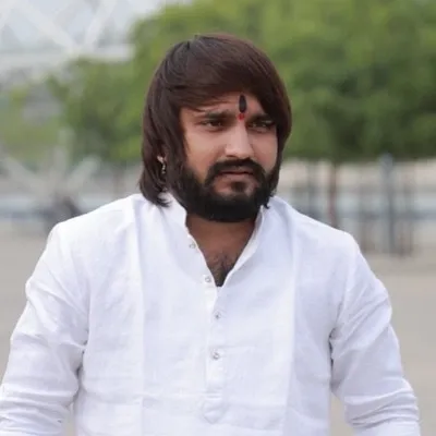 RaviRaj Rathod🫅 profile