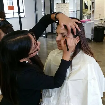 the beauty buzz profile