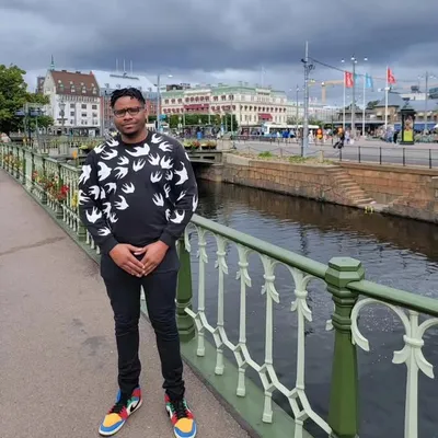 Sidney Owens, Esq- โ๐๐๐ผ profile