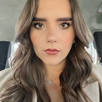 andrea 🤍 profile
