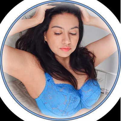 Alexa - Lingerie YouTuber profile