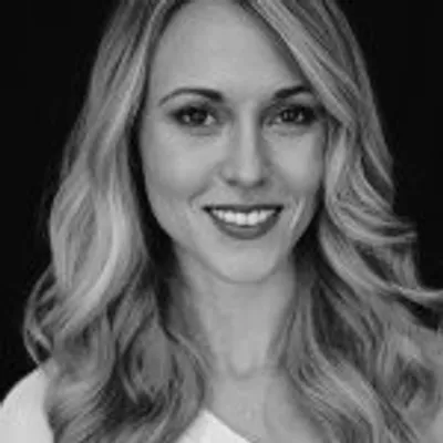 Nikki Bergen profile
