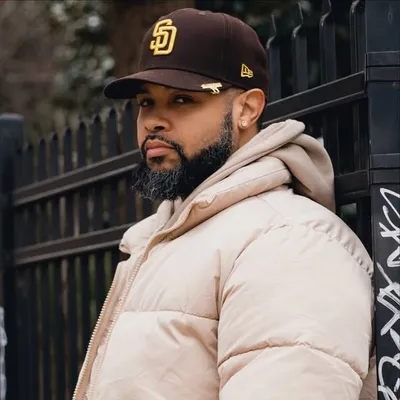Raphael Simien | Content Strategist profile