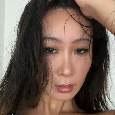 Caroline Lin profile