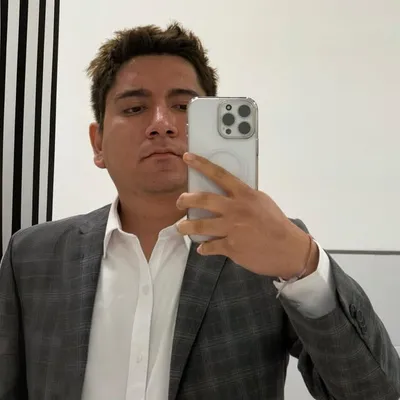 César Alejandro profile