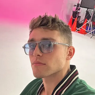 Charlie Jones profile