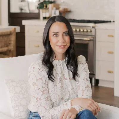 Amy Romfo profile