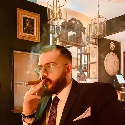 Yiannis Vlahos profile