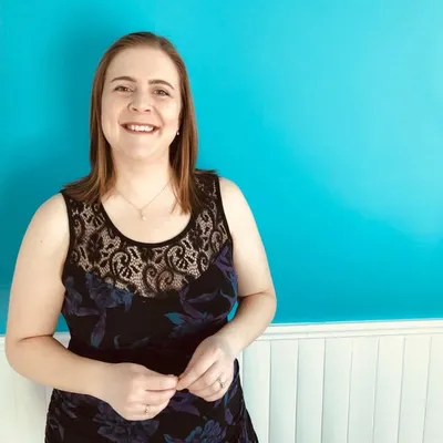 Roxie Monette - Copywriter profile