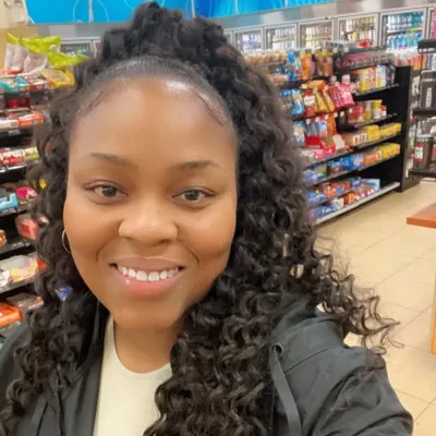 Sierra ๐ The Couponing Unicorn profile