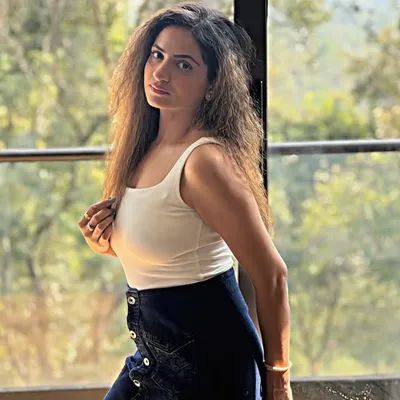 Deepali Dhawan profile