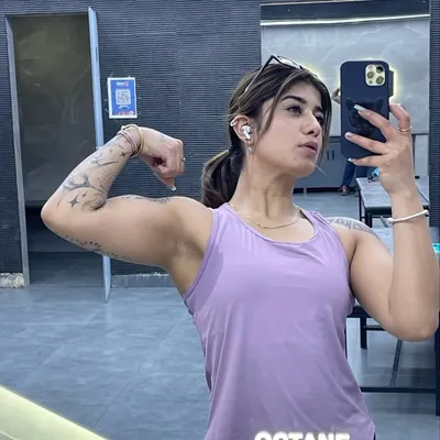 Urvi Sharma profile