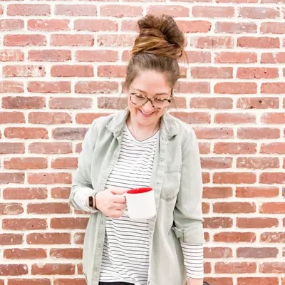 Lindsey | Woodworker | DIYer | Creator profile