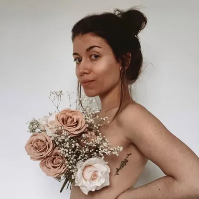 A M E L I E ☾ profile