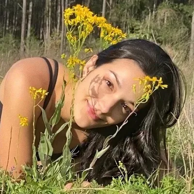 Victoria Hutchins profile