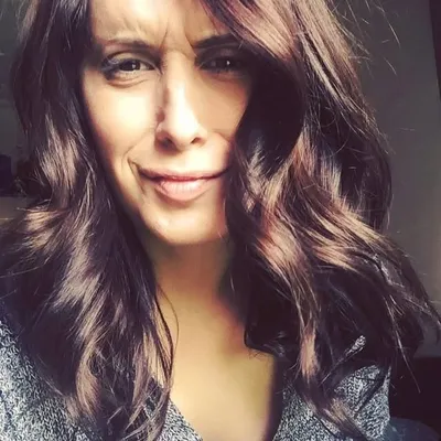 Caroline De Luca profile