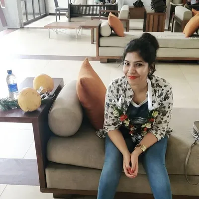 The _desi_globetrotters profile