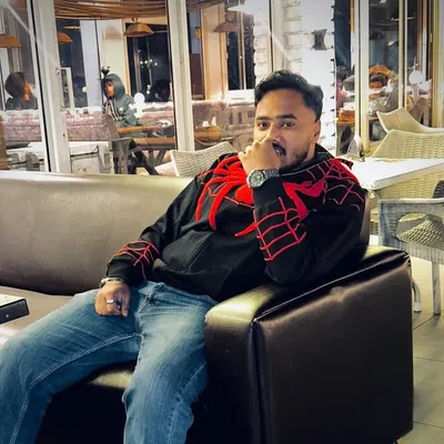 ध्रुव profile