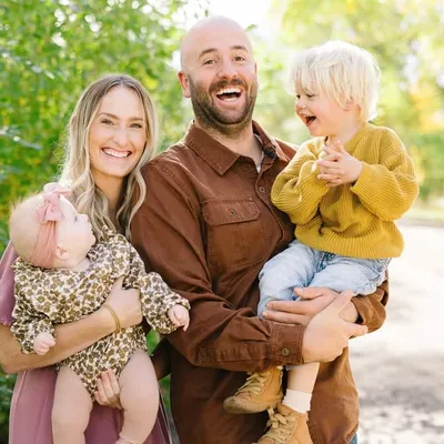 THE DREAM CHASING FAMILY profile