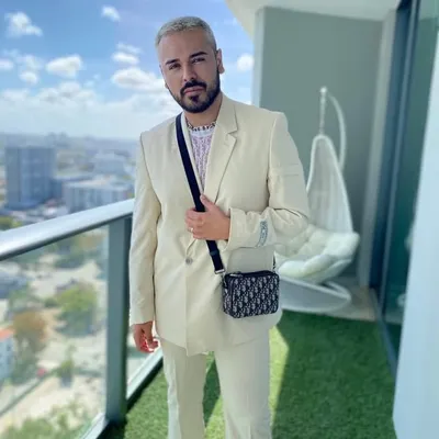 Christian Saavedra| Makeup Artist profile