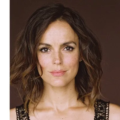 Erin Cahill profile