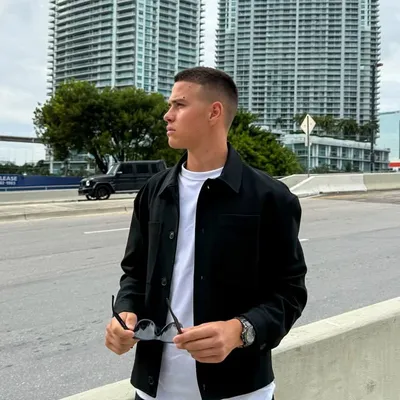 Alex Tavluy profile