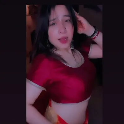 MEENAKSHI | ɪɴᴅɪᴀ 🇮🇳 profile