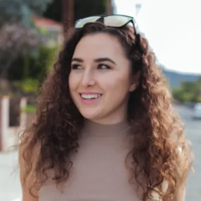 Taylor Clark profile