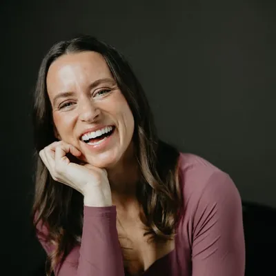 Kelly McNelis profile