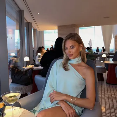 Laura Wills profile