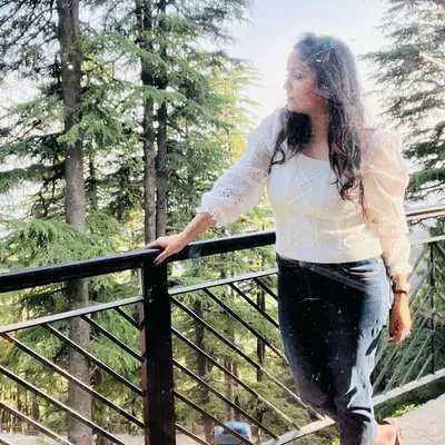 The Fashion फूडी profile