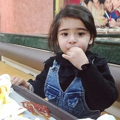 Zaheen Zehra profile