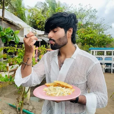 Karan Judani🍕