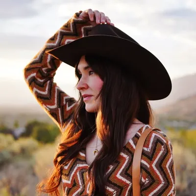 Jocelyn Jacobson / Thefoxandfern profile