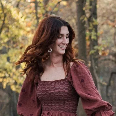 Hillary Funk ⋒ profile