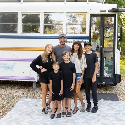 Jim & Cara Hocking + 4 kids | BUS LIFE & ADVENTURE TRAVEL profile