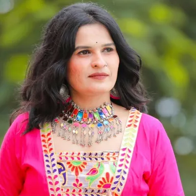 Komal Prajapati profile