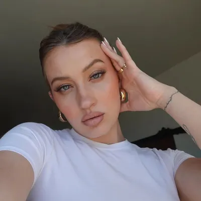 kyah | non-toxic motherhood ๐ profile
