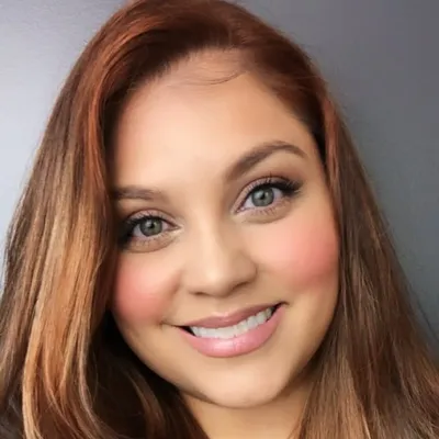 Yami | The Latina Next Door profile