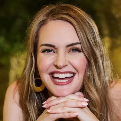 Layla Martin profile